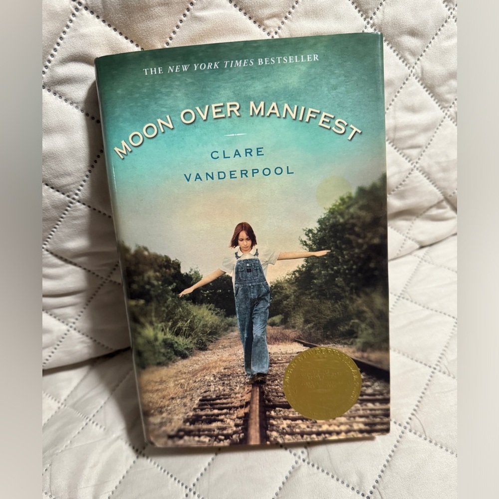 Moon Over Manifest Book